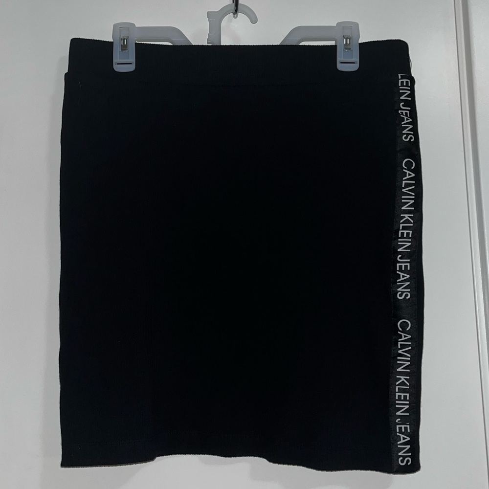 Calvin Klein Jeans Ribbed Black Skirt